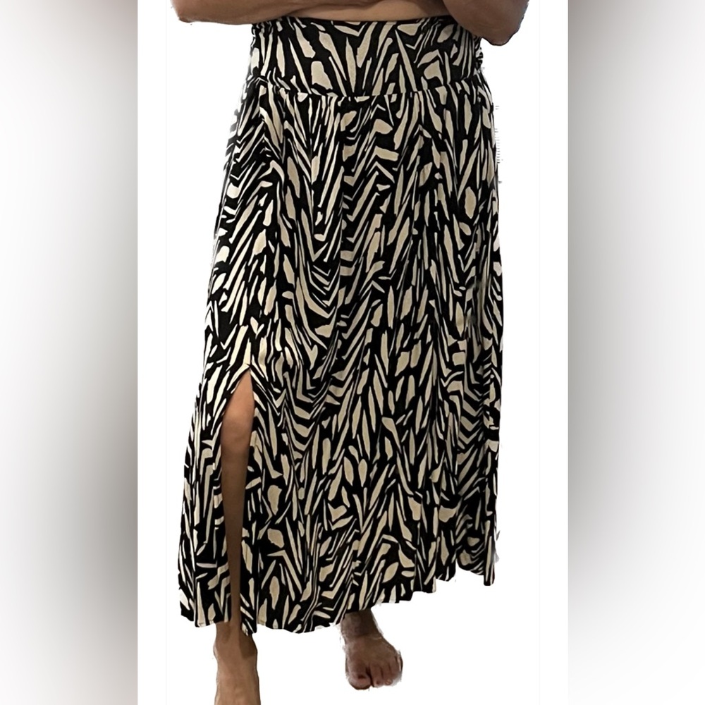 Fat Face black/cream midi skirt